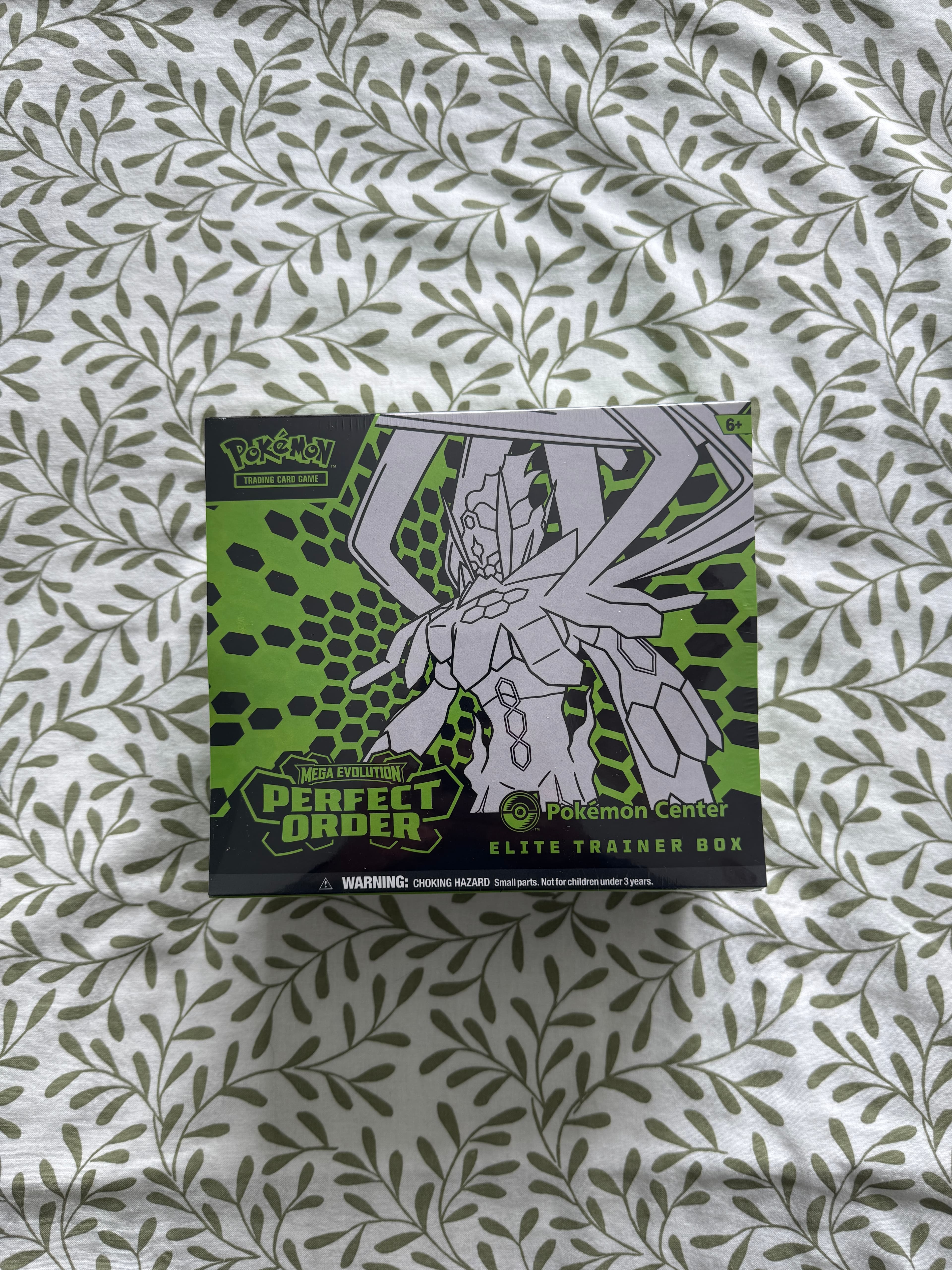 Pokemon Center Perfect Order Elite Trainer Box